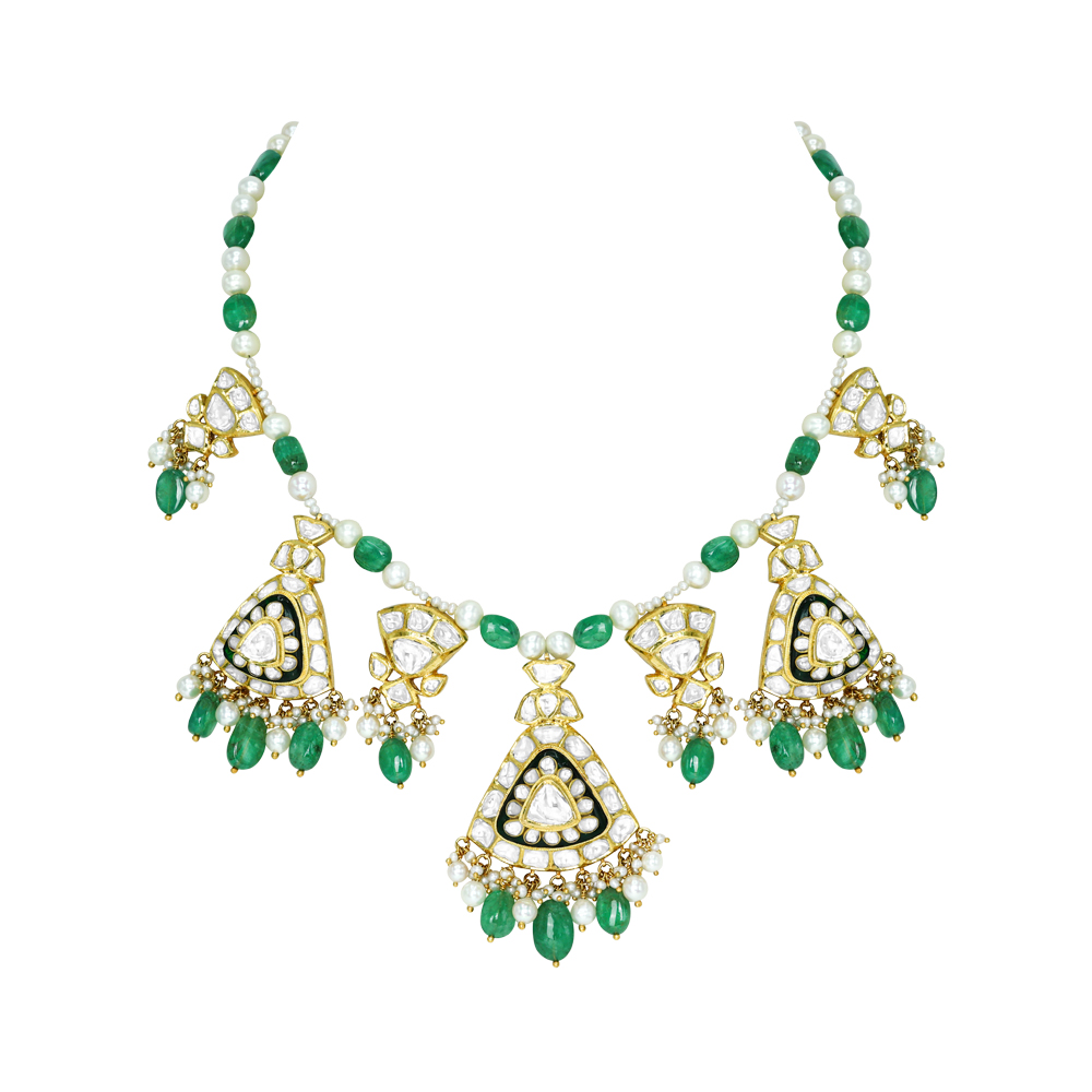 Polki Necklace with Triangular Motifs, Emeralds and Pearls